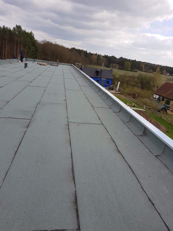 Dach płaski kryty papą z obróbką krawędzi - realizacja Dach Ekspres